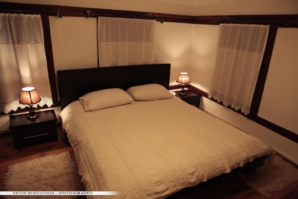 Guest House Bujtina Leon Korce Room photo